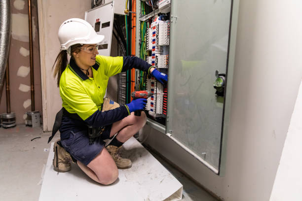 Best Local Electrician Companies  in Harbor Isle, NY